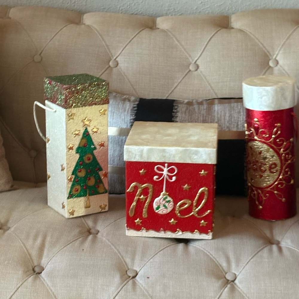 Elegant Red and Gold Holiday Gift Box Set
